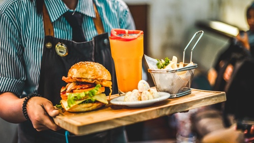 servicemitarbeiter-in-der-freizeitbad-gastronomie-m-w-d-teilzeit-aushilfe-s25408