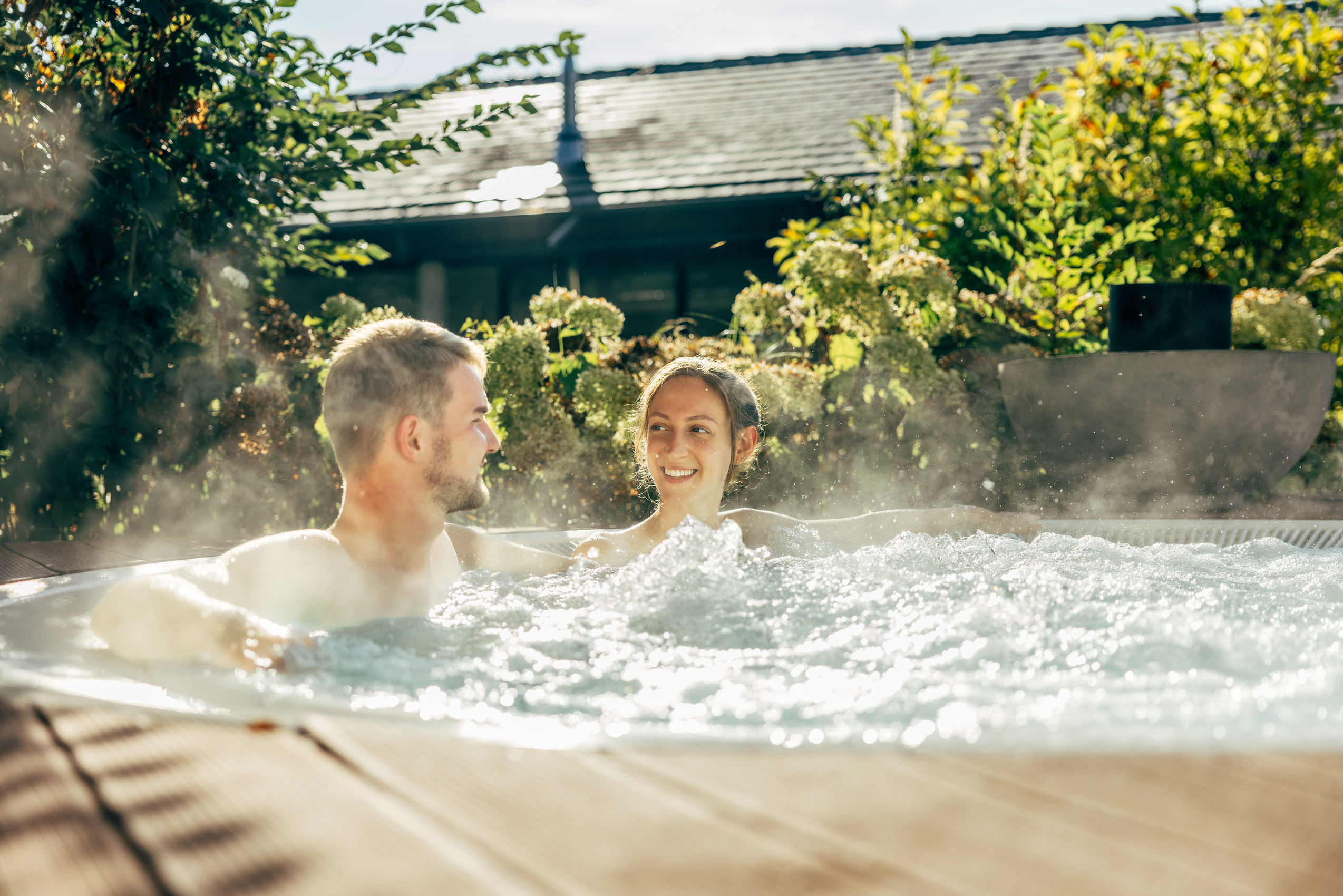 2024 BB SAUNA WHIRLPOOL 6